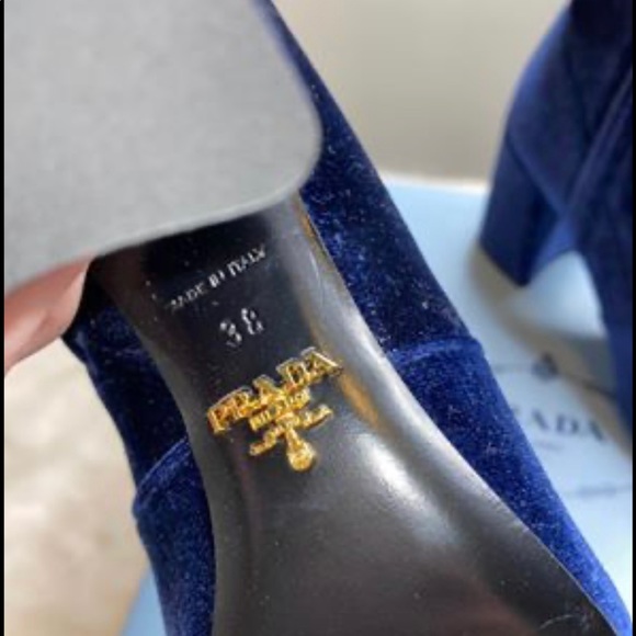 PRADA velvet blue boots - Picture 3 of 3